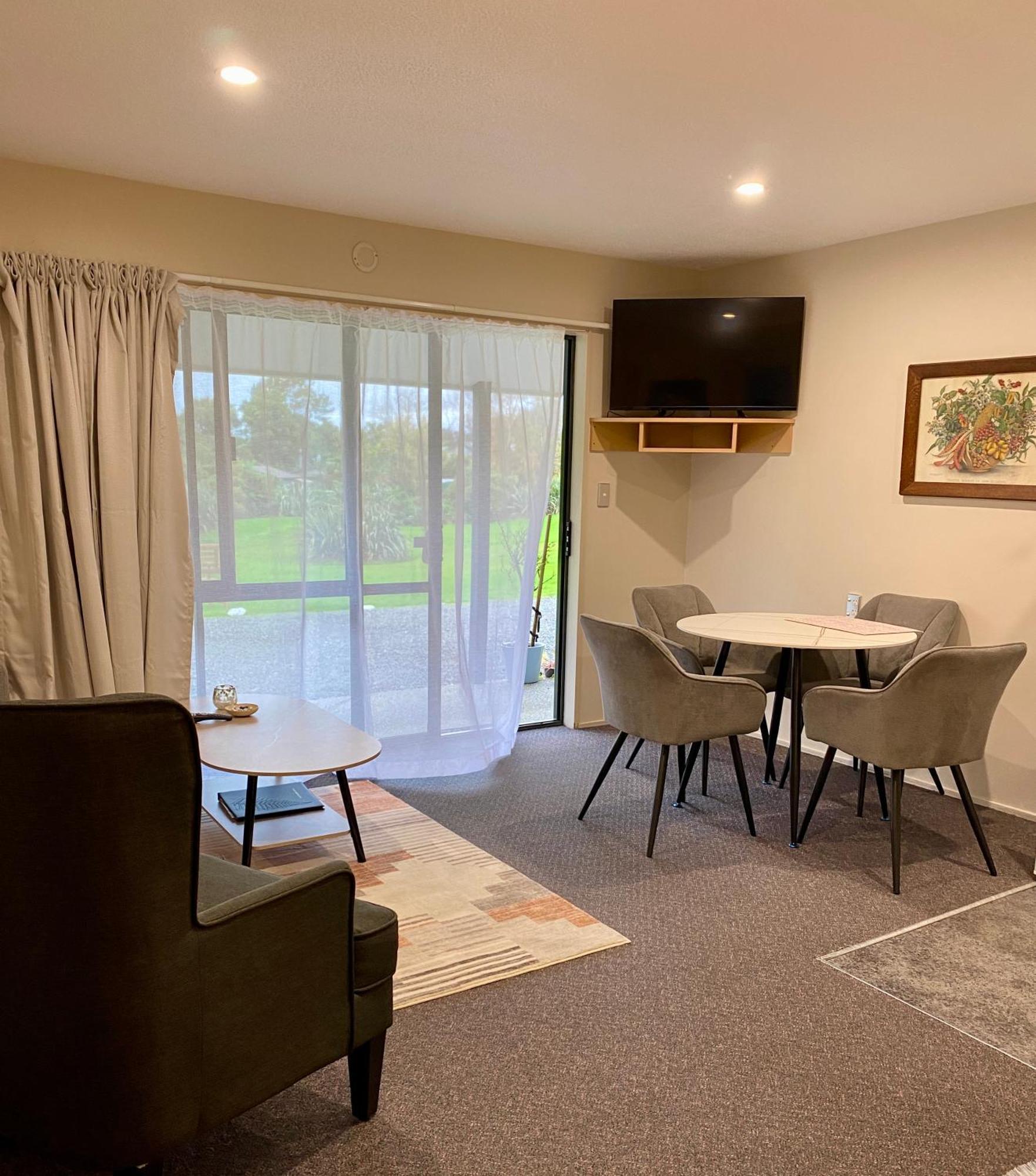 Heritage Park Lodge Haast Exterior foto